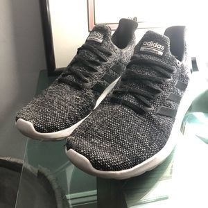 Adidas cloudfoam 10.5. Like new.